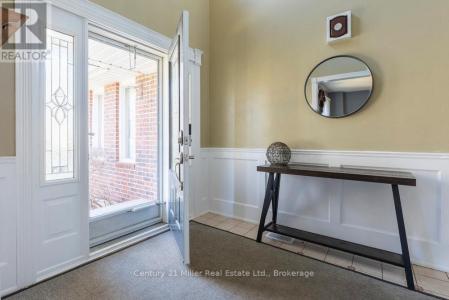 2456 OVERTON DRIVE, Burlington (brant Hills), Ontario L7P 4B5, Canadá