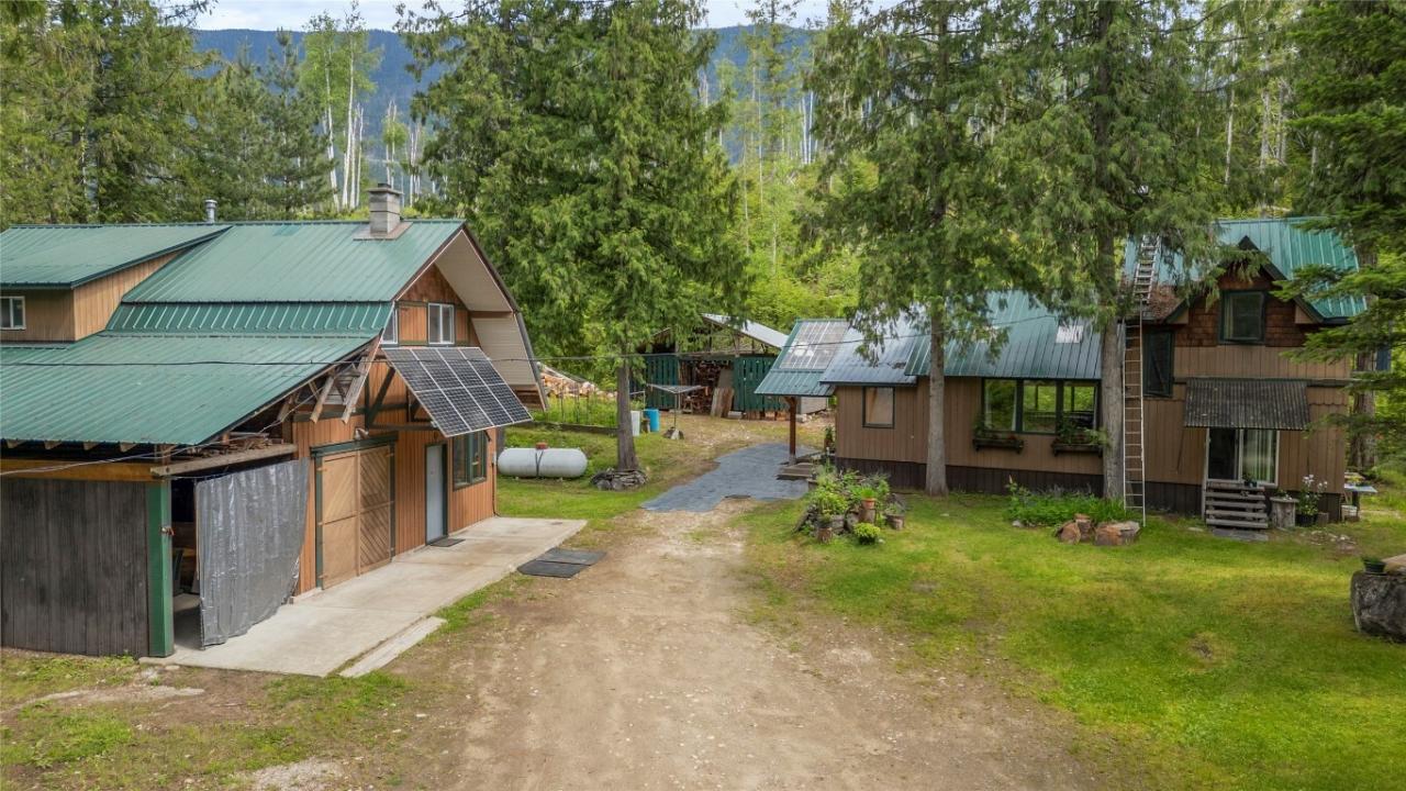 1598 QUAST ROAD, Seymour Arm, British Columbia V0E 2V2, Canada