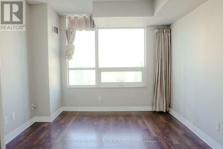 208 ENFIELD PLACE, Mississauga (city Centre), Ontario L5B 0G8, Canada