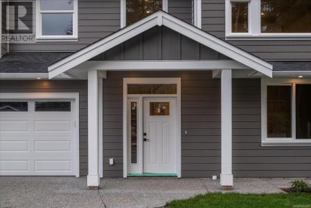 811 STRINGER WAY, Ladysmith, Britanya Kolombiyası V9G 0A7, Kanada