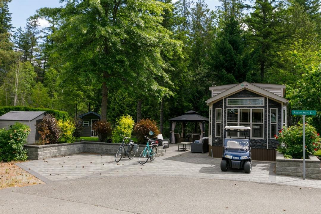 3980 SQUILAX-ANGLEMONT ROAD, Scotch Creek, British Columbia V0E 1M5, Canada