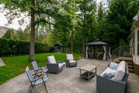 3980 SQUILAX-ANGLEMONT ROAD, Scotch Creek, British Columbia V0E 1M5, Canada