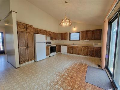 5008 MIRROR DRIVE, Macklin, Saskatchewan S0L 2C0, Canada