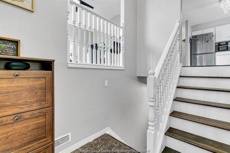 3858 ACORN COURT, Windsor, オンタリオ N8W 5R5, カナダ