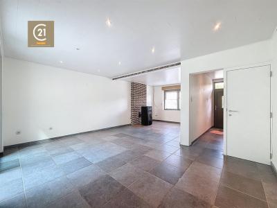 Rue de Monplaisir 27, Cerfontaine, 5630, 比利時
