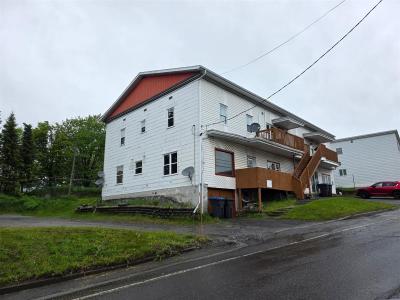 22-24  Rue de la Frontière O., Rivière-Bleue, 퀘벡주 G0L 2B0, 캐나다