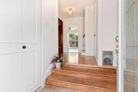 4982 Rue Hortie, Montréal (Pierrefonds-Roxboro), Québec H8Y 1Z3, Canada
