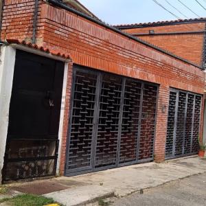 Urbanización Mucuchies, Av. Principal de Valle Arriba , Guatire, Miranda 1221, Venezuela