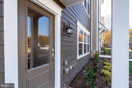 1759 Autumn Maple Leaf Drive, Dumfries, Virginia 22026