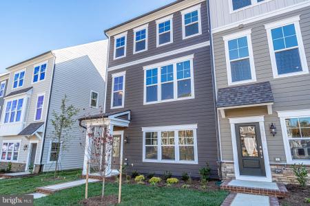1759 Autumn Maple Leaf Drive, Dumfries, Virginia 22026