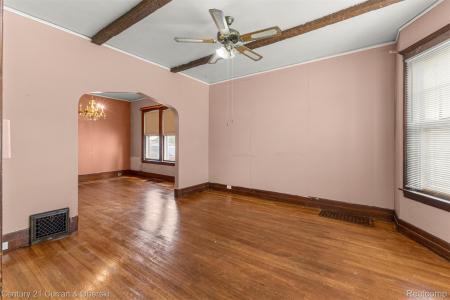 7332 Navy Street, Detroit, Michigan 48209, USA