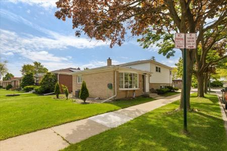8353 N Drake Avenue, Skokie, イリノイ 60076, アメリカ合衆国