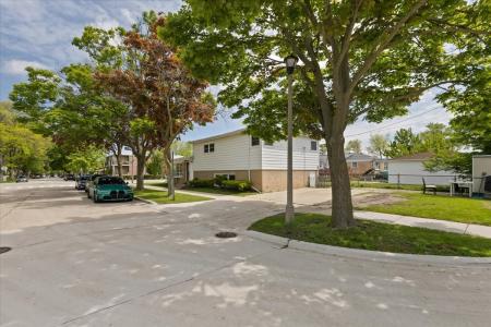 8353 N Drake Avenue, Skokie, イリノイ 60076, アメリカ合衆国