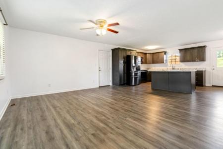 244 Shamrock St, Russell Springs, Kentucky 42642, Estados Unidos