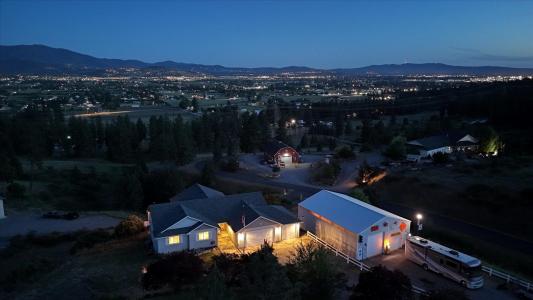 6930 N Lynden Ln, Otis Orchards, Washington 99027, Estados Unidos