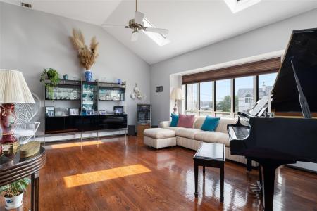 2724 Beaver Turn, Seaford, Nova Iorque 11783, Estados Unidos