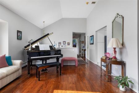 2724 Beaver Turn, Seaford, Nova Iorque 11783, Estados Unidos