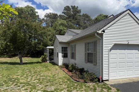 2 Cottage Court #A, Whiting, New Jersey 08759, États-Unis