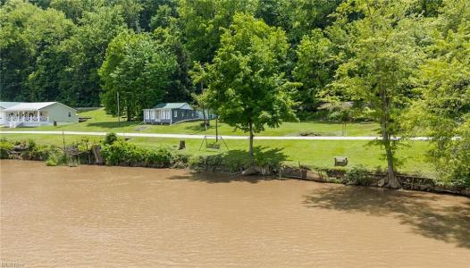 9333 Muskingum River Rd., Lowell, Ohio 45744, USA