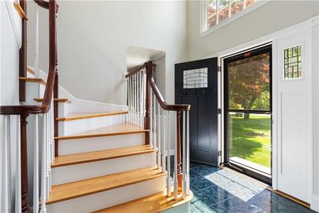 40 King Philip Dr, Rehoboth, Massachusetts 02769