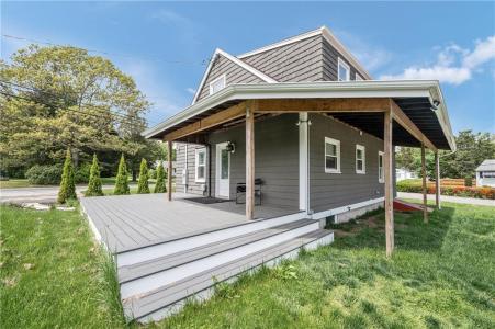 728 Stafford Road, Tiverton, RI 02878, USA