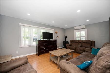 728 Stafford Road, Tiverton, Rhode Island 02878, Estados Unidos