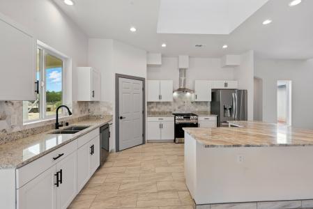 1688 Sichler Road, Los Lunas, 新墨西哥州 87031, 美國