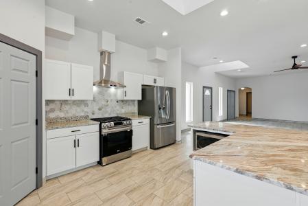 1688 Sichler Road, Los Lunas, 新墨西哥州 87031, 美國