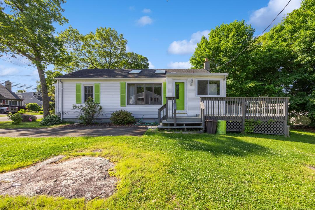 134 Mansfield Grove Road, East Haven, קונטיקט 06512, ארצות הברית של אמריקה