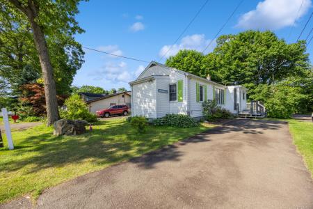 134 Mansfield Grove Road, East Haven, קונטיקט 06512, ארצות הברית של אמריקה