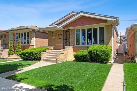 7046 W 63rd Place, Chicago, Illinois 60638, USA