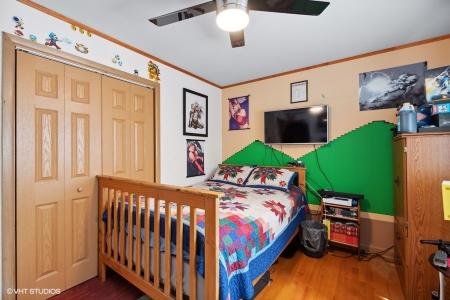 7046 W 63rd Place, Chicago, Illinois 60638