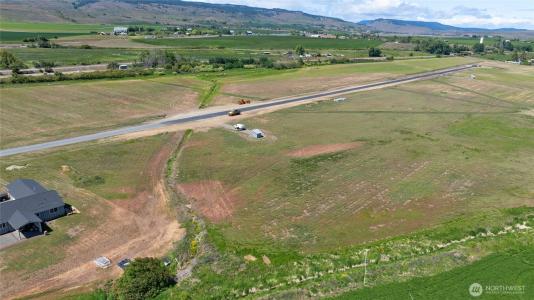 521 Thorp Landing Lane, Thorp, Washington 98946, USA