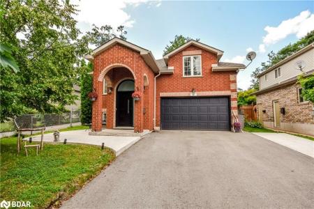 56 MONIQUE CRESCENT, Barrie, Ontario L4M 6Y4, Canada