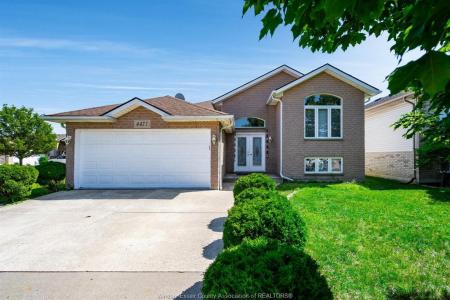 4477 SPAGO CRESCENT, Windsor, Ontario N9G 2Z6, Canada