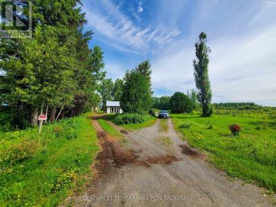 245407 569 HIGHWAY, Englehart (central Timiskaming), Ontario P0J 1H0, Canada