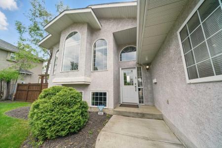 74 HATHAWAY LANE, Lacombe, 앨버타주 T4L 1T5, 캐나다