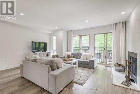 1120 QUEENS AVENUE, Oakville (cp College Park), Ontario L6H 2B5, Kanada