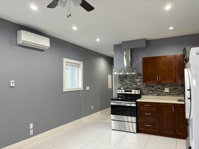 1309 EWEN AVENUE, New Westminster, Colombia Británica V3M 5E6, Canadá