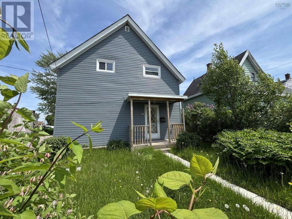 11 ASHBY ROAD, Sydney, Nouvelle-Écosse B1P 2R7, Canada