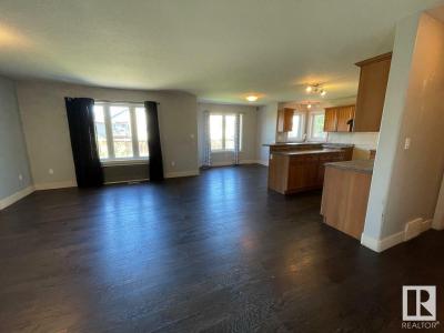 5228 39 AVENUE, Gibbons, Alberta T0A 1N0, Canada
