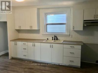 647 GLOUCESTER STREET NORTH, Cornwall, Ontario K6H 3X7, Canadá