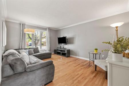 134 Rue du Riesling, Gatineau (Aylmer), Quebec J9H 7N8, Canadá