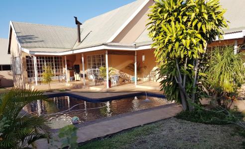 Malelane, 음봄벨라, 남아프리카