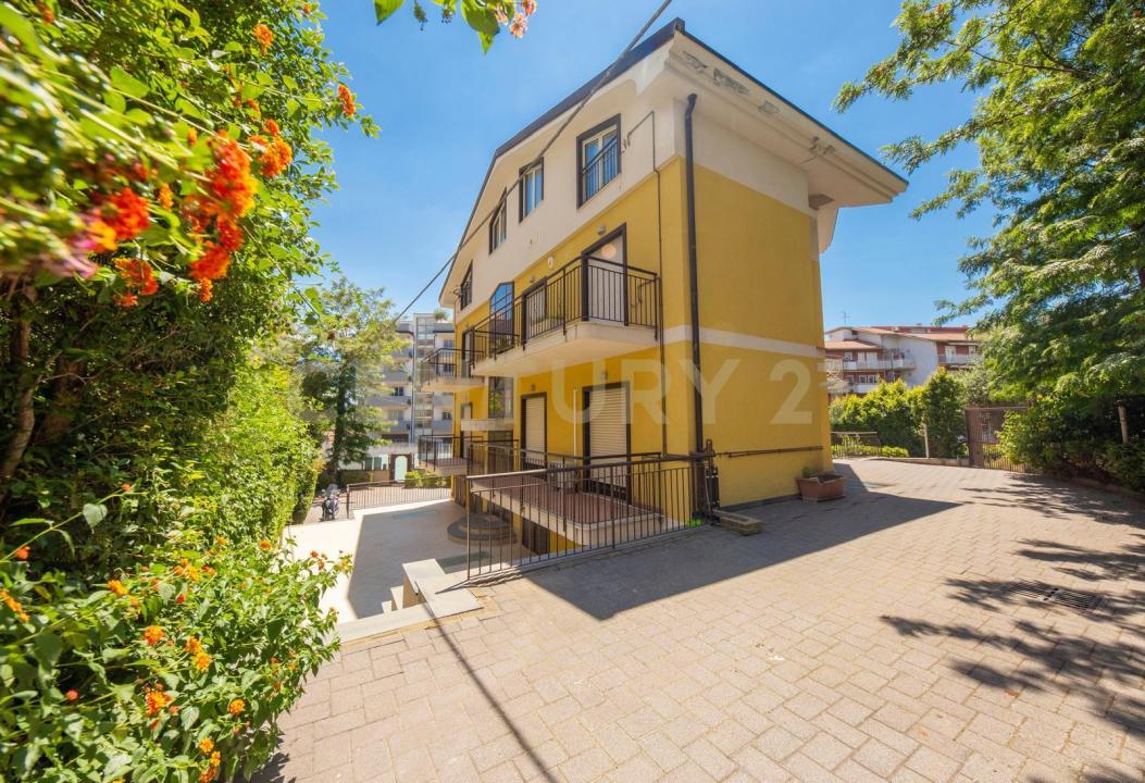 Viale Alexander Fleming, Catania, Sicilia 95129, Italia