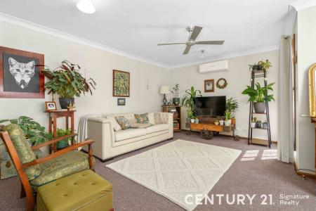 4/2 Narang Road, Bomaderry, NSW 2541, Australia