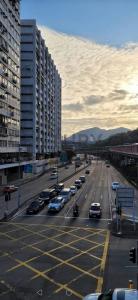 葵豐街25-31號, 葵涌, 華業工業大廈 A座【地廠連2貨車位】, Hong Kong, Hong Kong