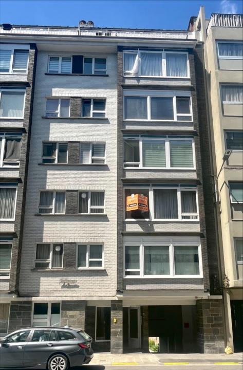 Avenue Gambetta 83 5, La Louvière, 7100, Belgique