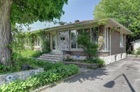 300 Rue Calixa-Lavallée, Sherbrooke (Les Nations), קוויבק J1J 2Y7, קנדה