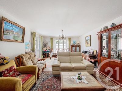St Pierre Les Nemours, Île-de-France 77140, Francia
